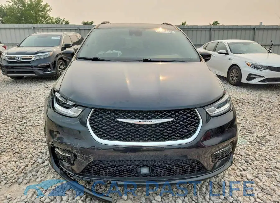 2C4RC1BG8NR128823# 5