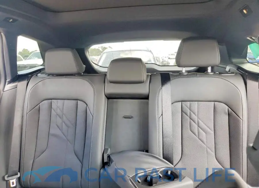 5UX53GP03T9512877# 10