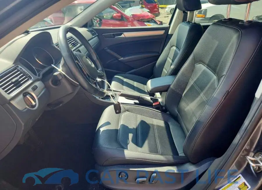 1VWLA7A3XKC002073# 7