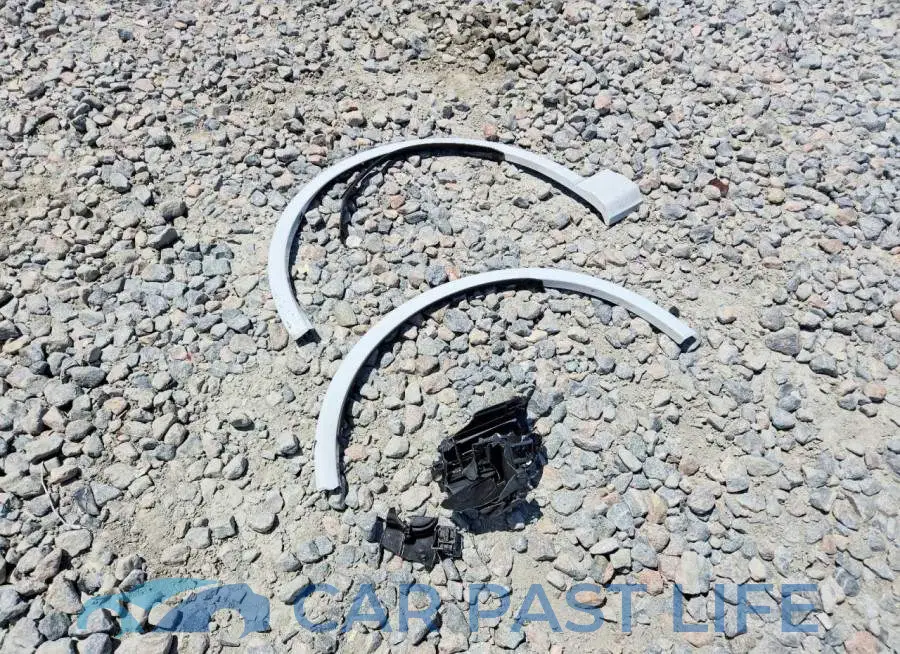 WA1LVBF78SD031498# 13