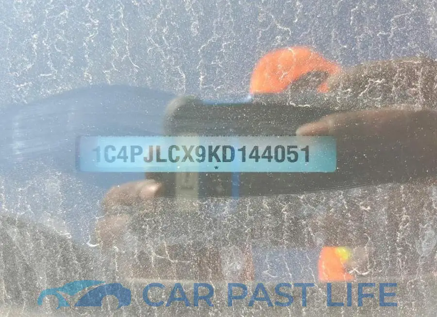 1C4PJLCX9KD144051# 13