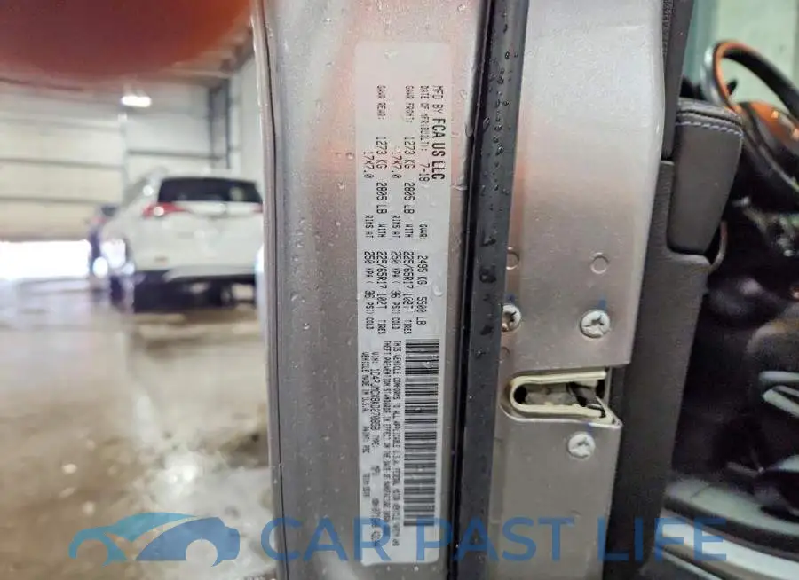 1C4PJMCX8KD270858# 12