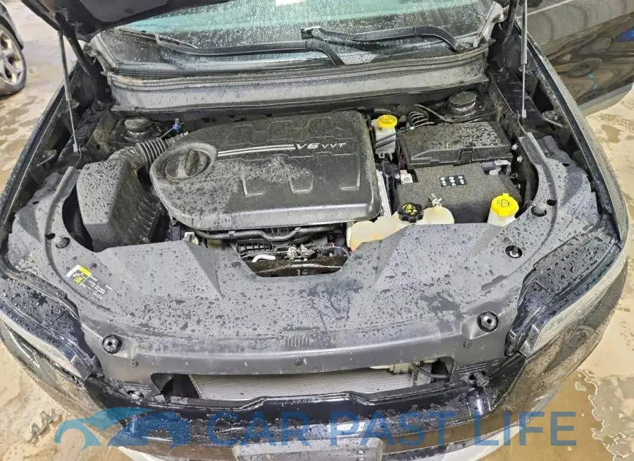 1C4PJMDX2KD437214# 11