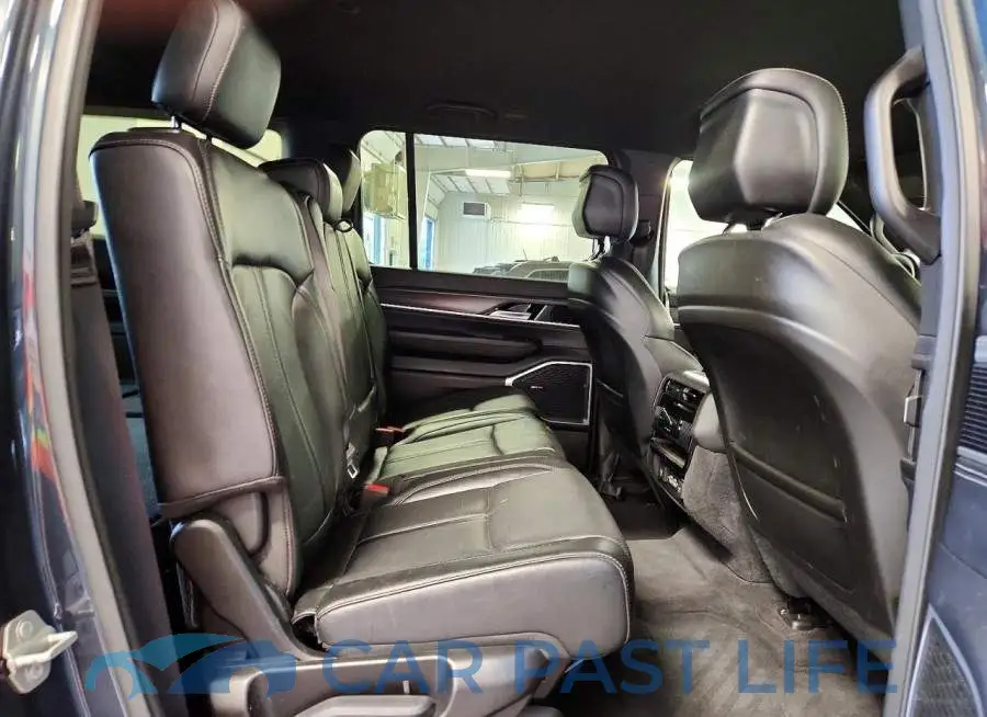 1C4SJSBP6PS557201# 11