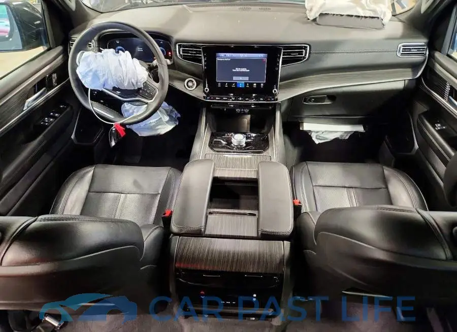 1C4SJSBP6PS557201# 8