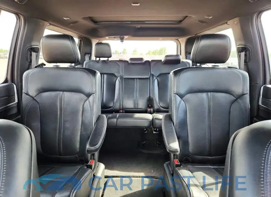 1C4SJUDT3NS138290# 10