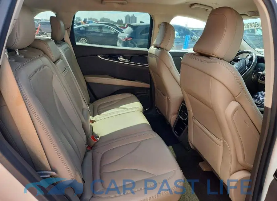 2LMPJ6J97NBL14830# 11