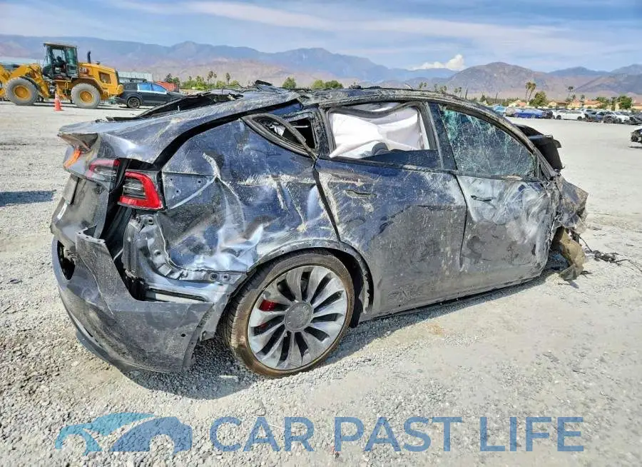 5YJYGDEF6MF272529# 3