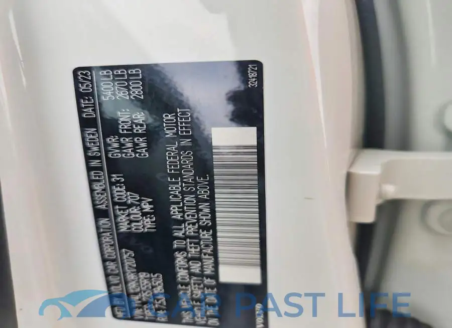 YV4L12RK8R1720757# 13