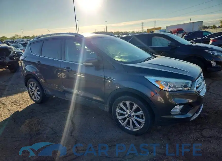 1FMCU0JD5HUD38237# 4