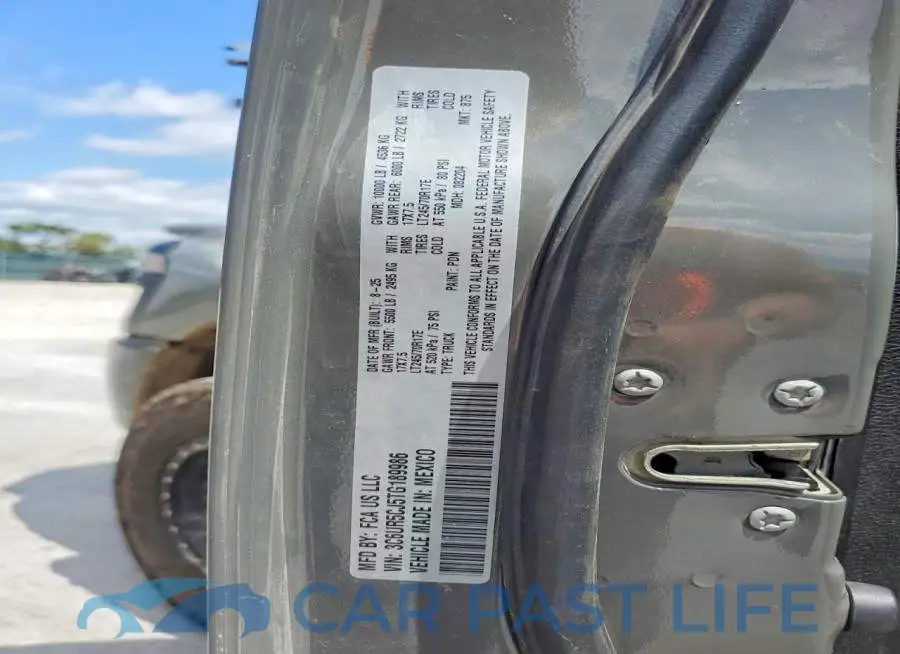 3C6UR5CJ5TG189986# 12