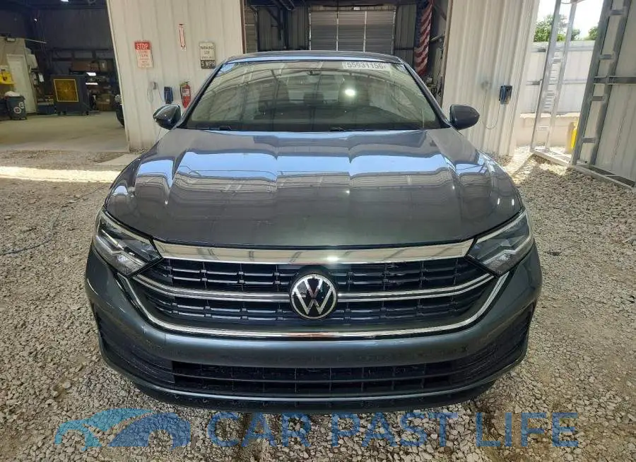 3VW7M7BU1RM061747# 5
