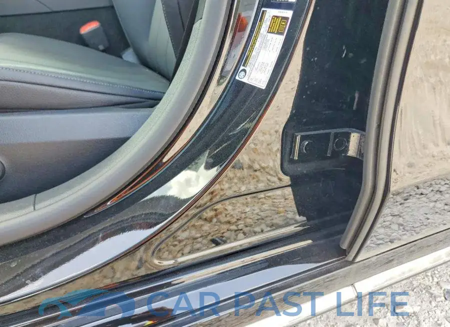W1KLF4GB0SA132530# 12