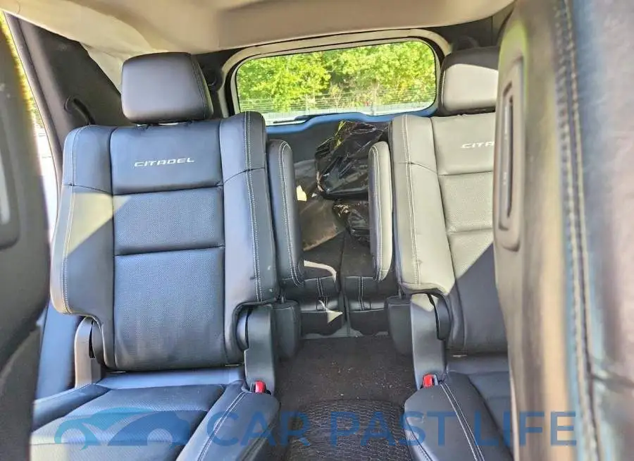 1C4RDJEG9JC317296# 10