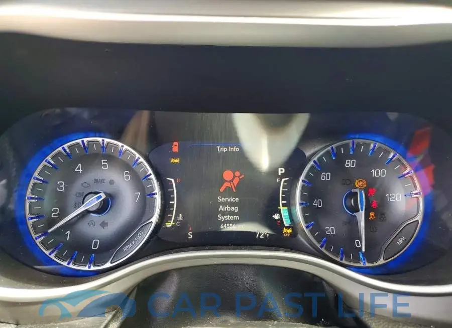 2C4RC1BG2NR219795# 9