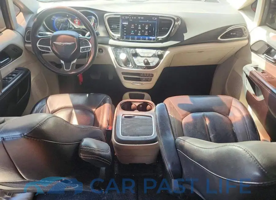 2C4RC1BG8NR194532# 8