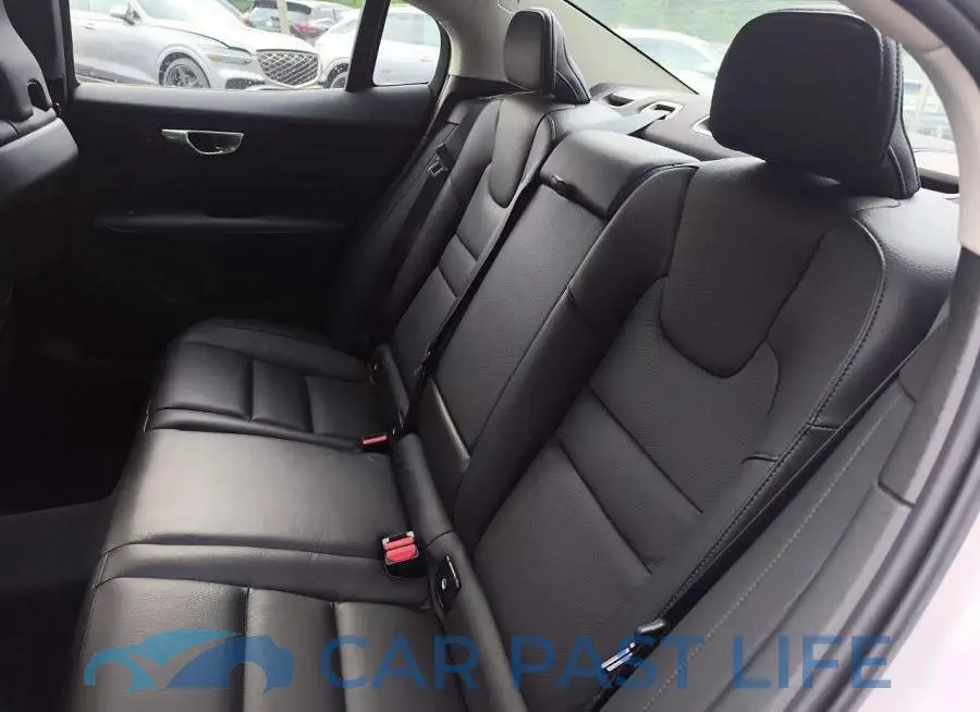 7JRL12TL4RG282645# 11