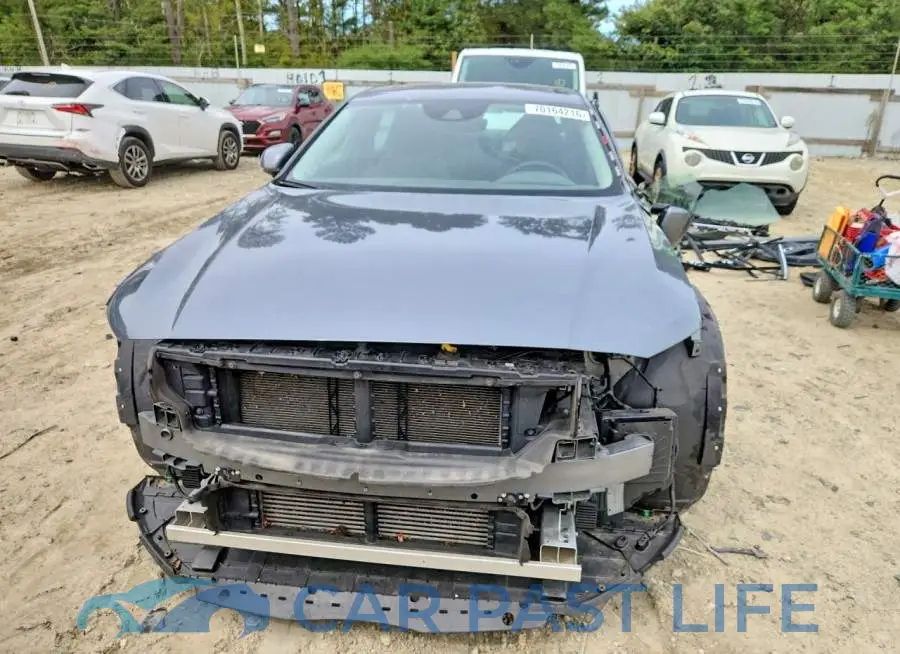 LVY982MK8JP026631# 5
