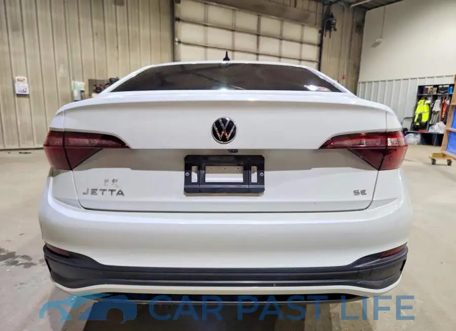 3VW7M7BU6RM042210# 6