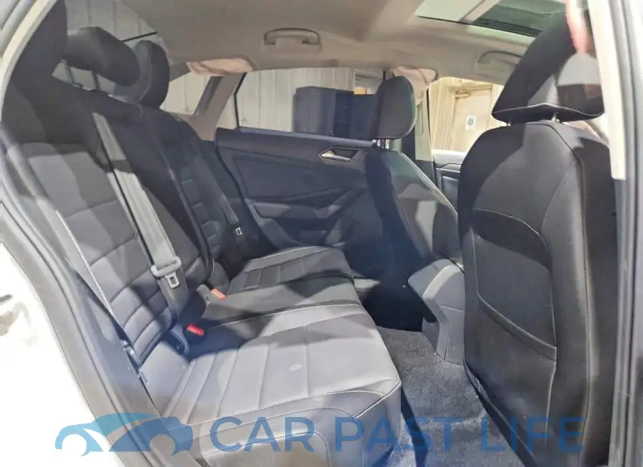 3VW7M7BU6RM042210# 10