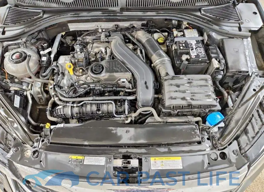 3VW7M7BUXRM072813# 11