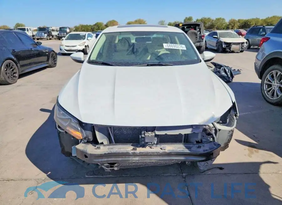 1VWLA7A32KC009809# 5