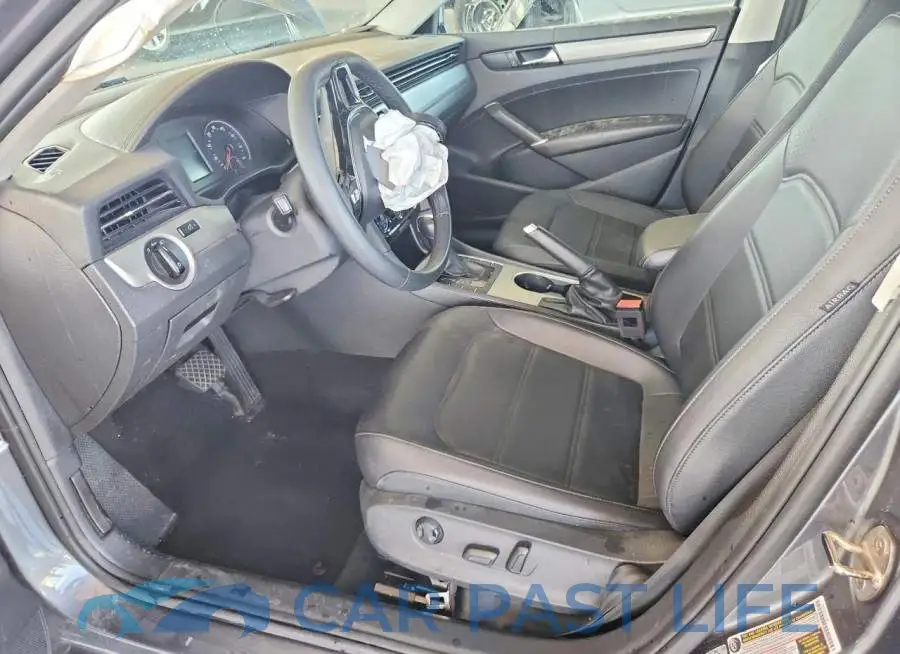 1VWSA7A35MC011231# 7