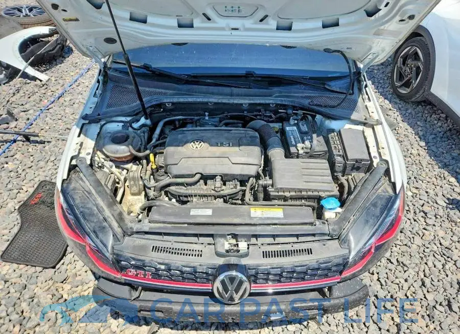 3VW5T7AU0LM015118# 11
