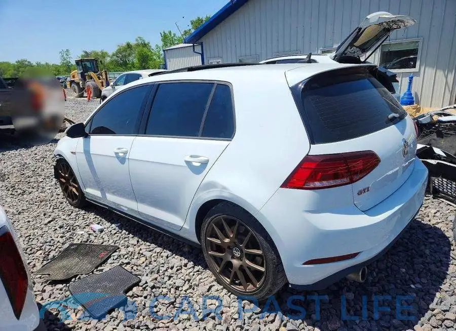 3VW5T7AU0LM015118# 2