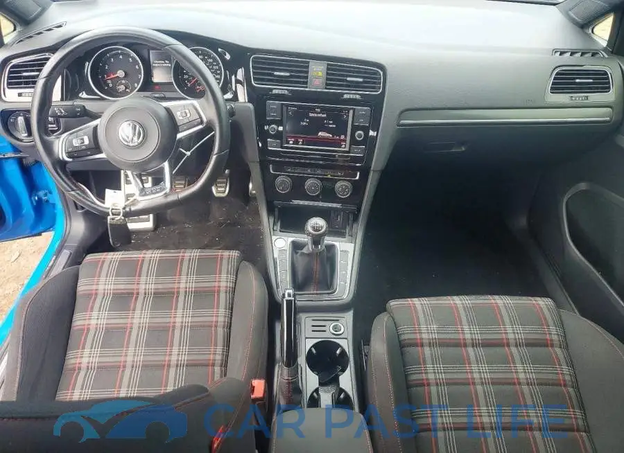 3VW5T7AU9KM008067# 8