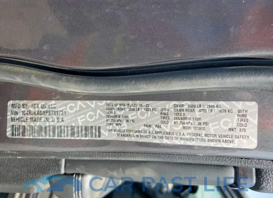 1C4RJKAG8P8731721# 14