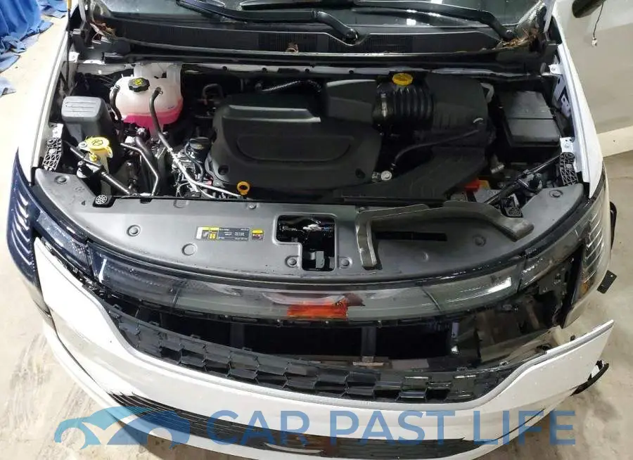 2C4RC1BG2VR577172# 12