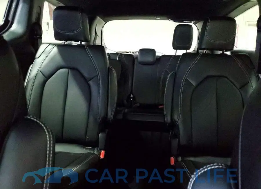 2C4RC1BG2VR577172# 10