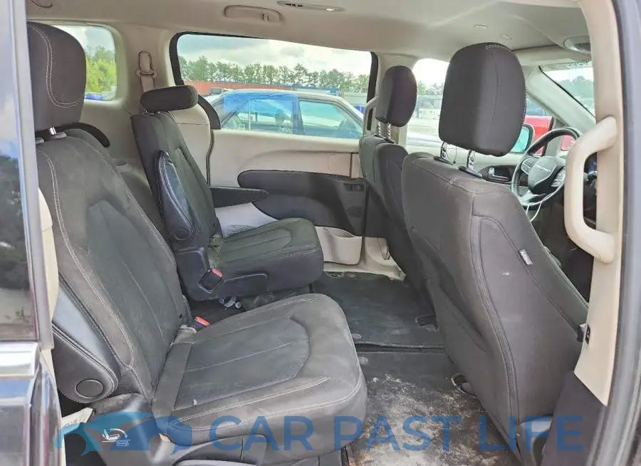 2C4RC1CG2NR145177# 11