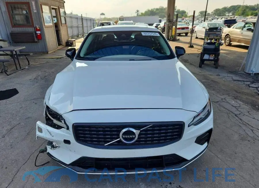 7JRL12FZ2NG156083# 5