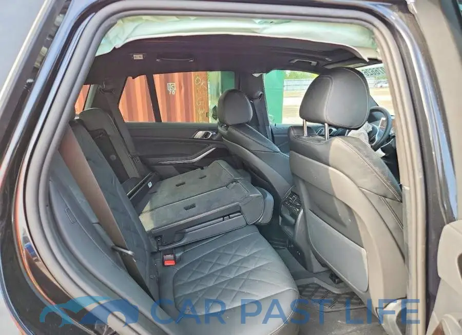 5UX23EU09T9234515# 11