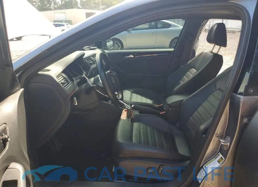 3VW4T7AJ9JM255329# 7