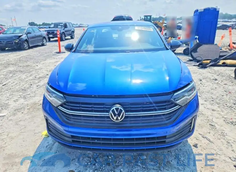 3VWAM7BU7RM003065# 5