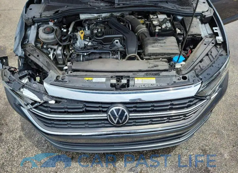 3VWGM7BU8RM006373# 11