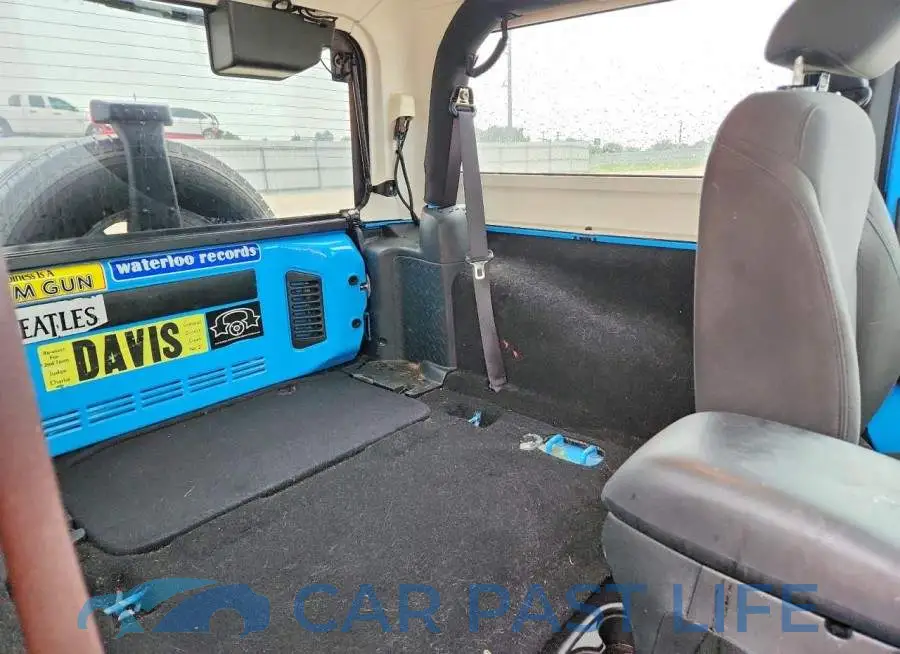 1C4AJWAG3JL828706# 10