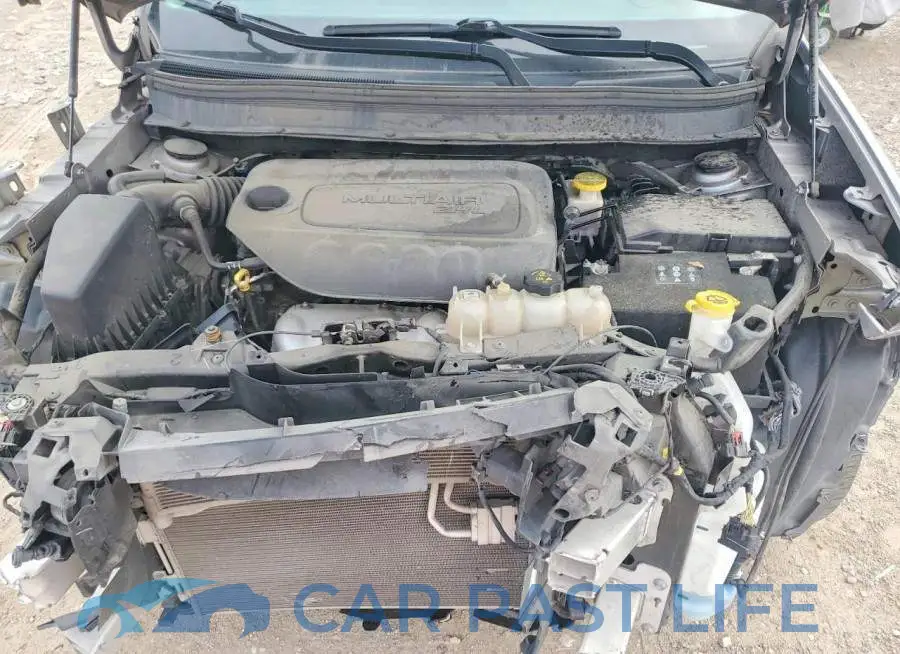 1C4PJLCB5LD556814# 12