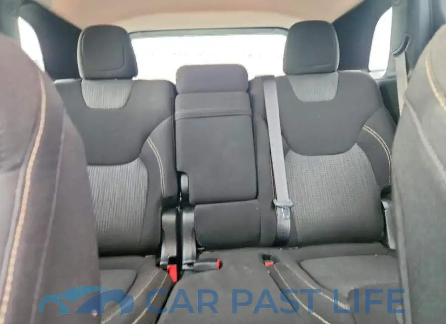 1C4PJLCS1HW596495# 10