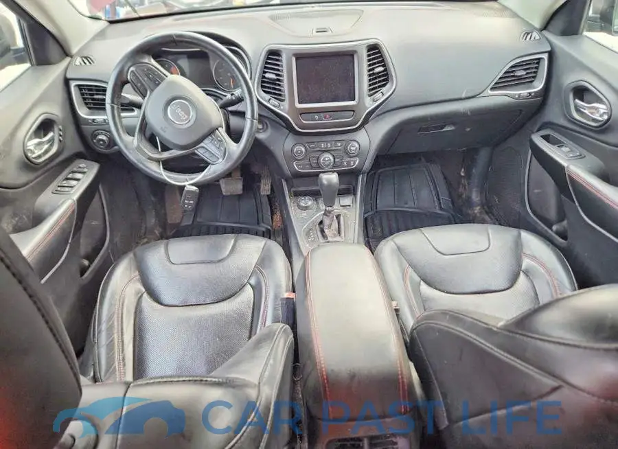 1C4PJMBX3KD217888# 8