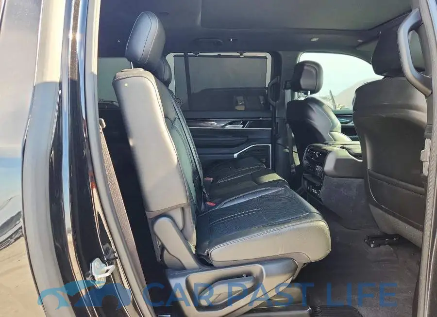 1C4SJSAP3RS153308# 11