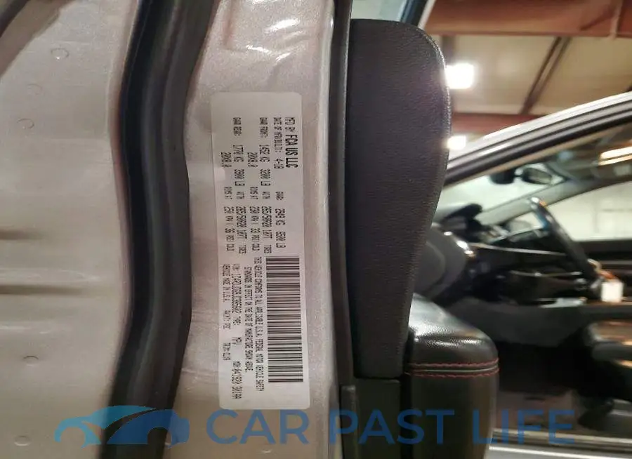 1C4RDJDG9JC385602# 13