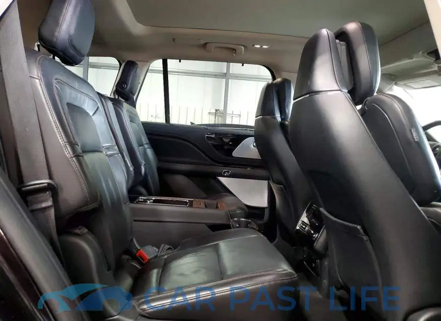 5LM5J7XC8LGL14351# 11