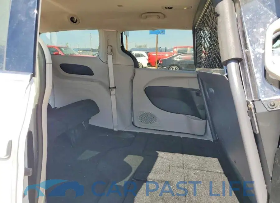 2C4RC1CG9RR195273# 11
