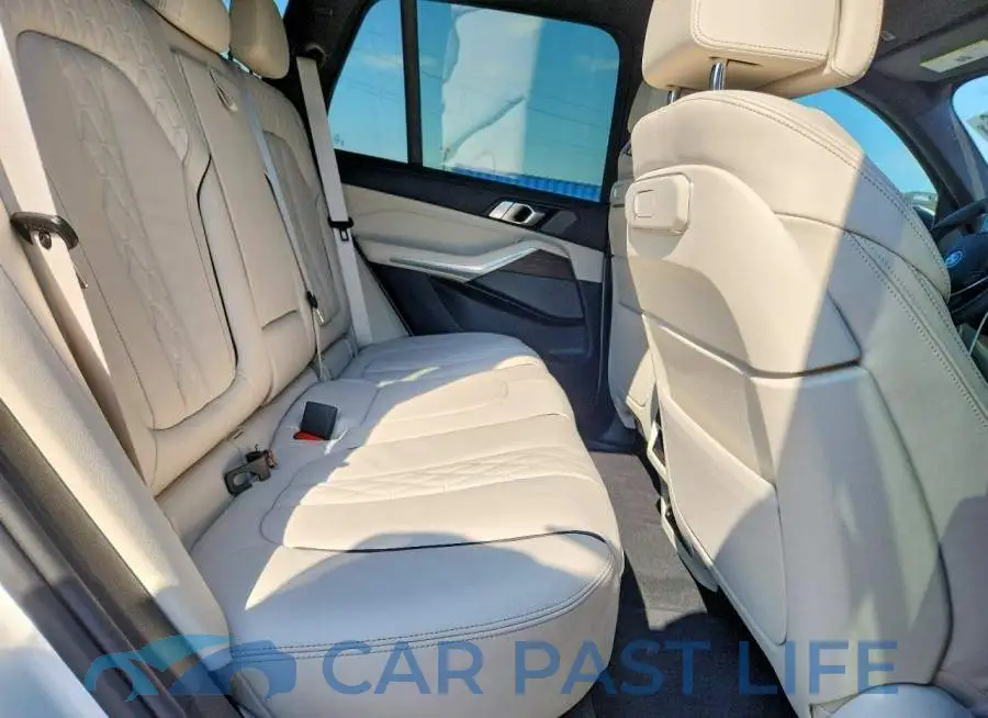 5UX23EU09T9165728# 11