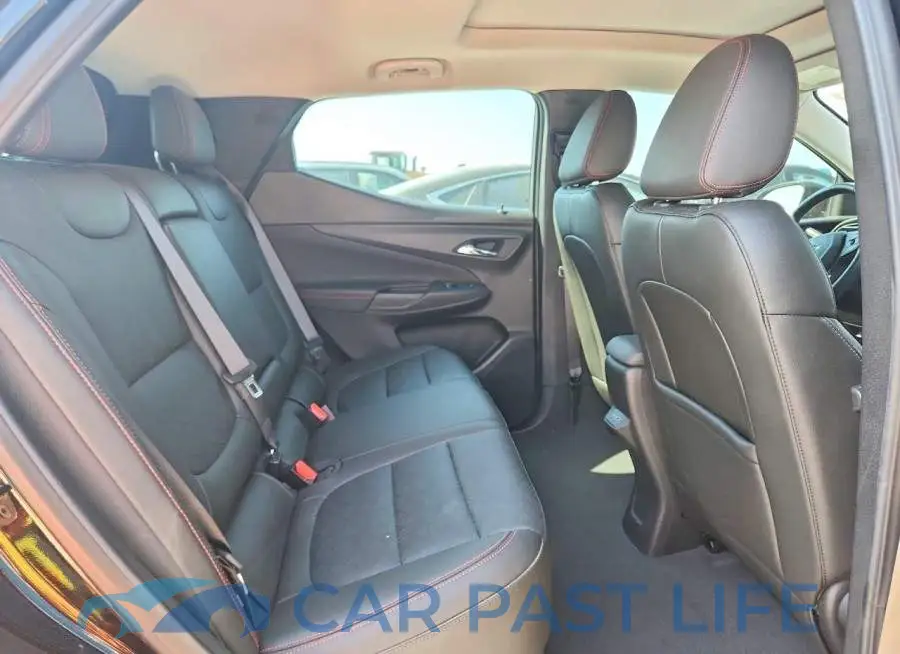 1G1FZ6S02P4157749# 11