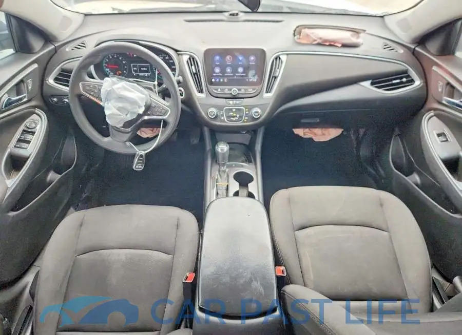 1G1ZB5ST7LF140059# 8